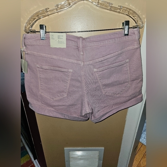Universal Thread Shorts Women's Size 10 Dusty Rose Mid-rise Jean Shorts "F" NWT - Picture 3 of 3